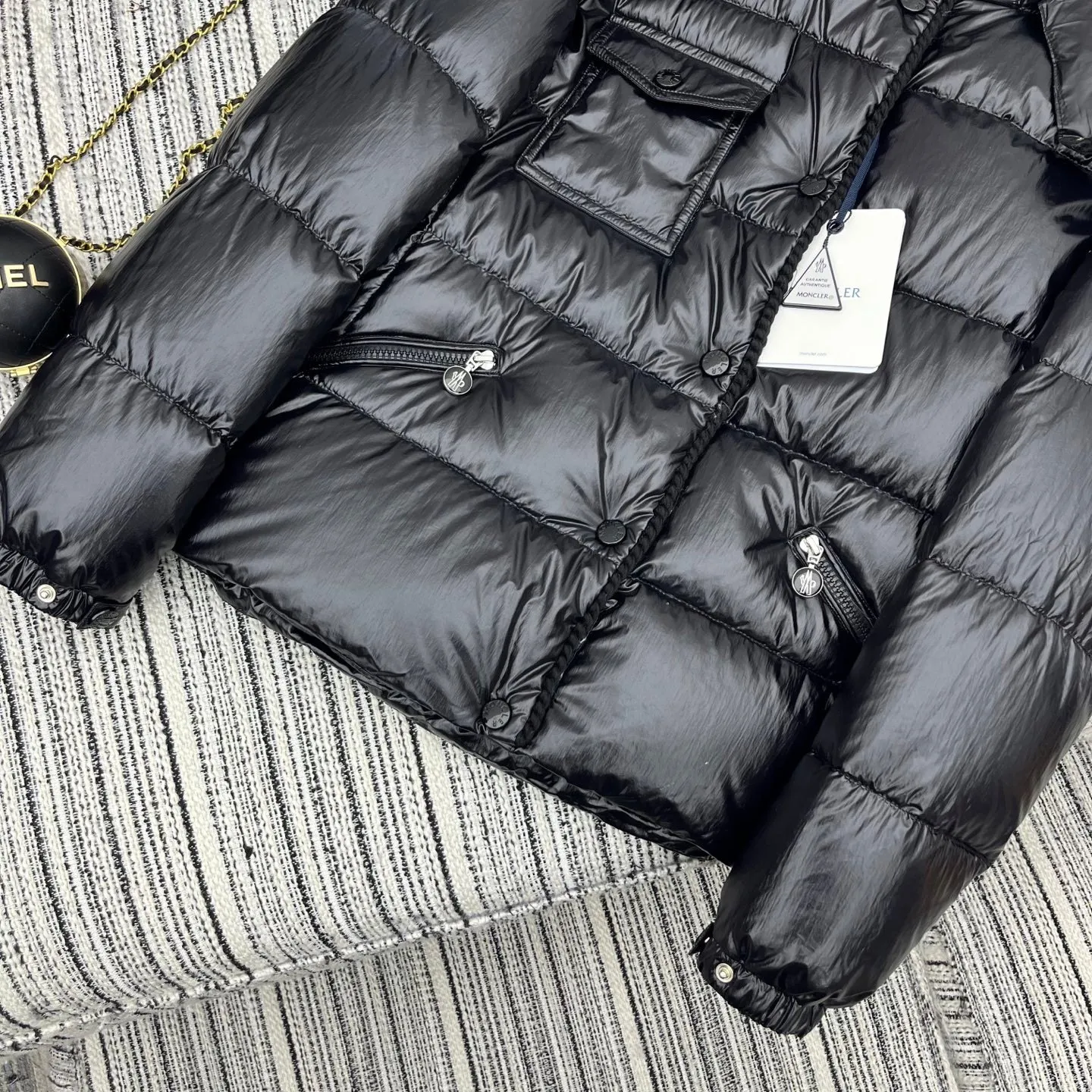Moncler🌟 25New Arrival GLAREIN ， ， ，90 ， 。 ：Red，White，Blue，Black Sizes：1234